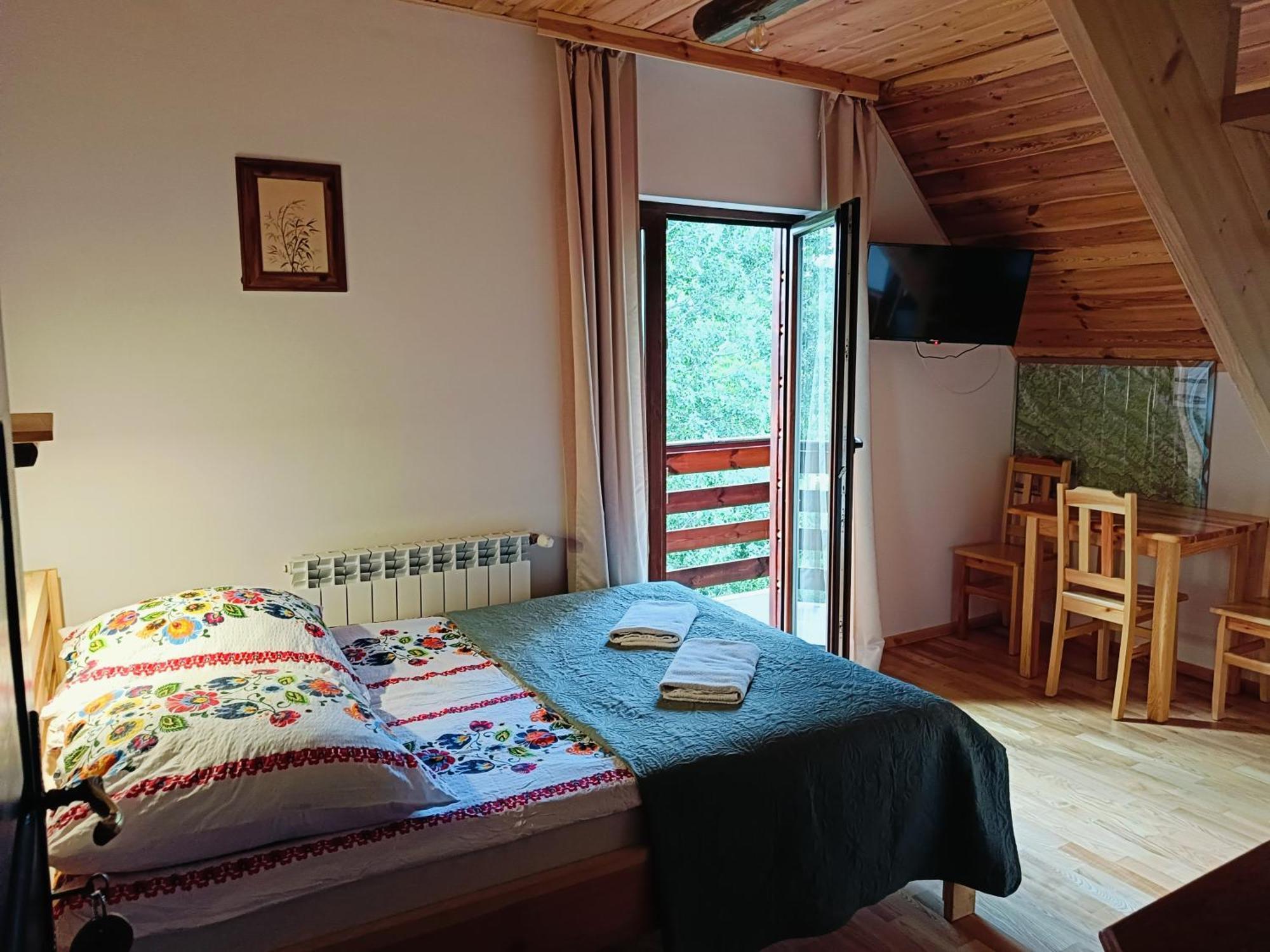 Apartamento Kyczyrka Liszna Exterior foto